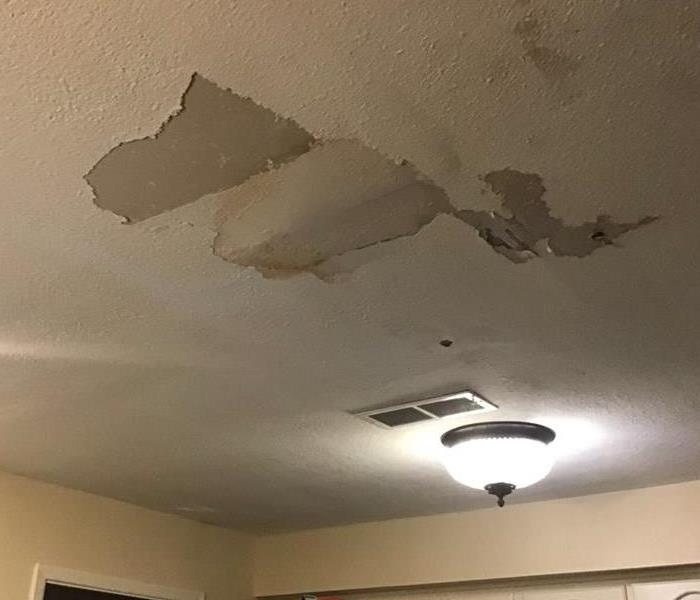 Wet ceiling in kitchen